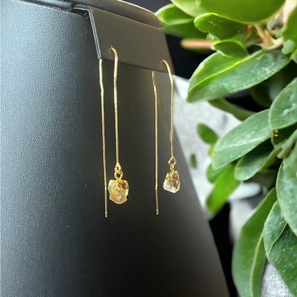 Raw Citrine Gold Threader Earrings - Picture 3 of 3